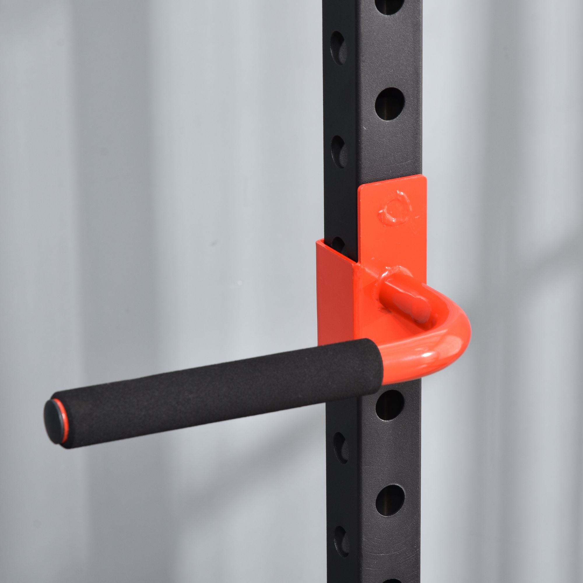 Steel frame and adjustable safety positions on SGF power rack